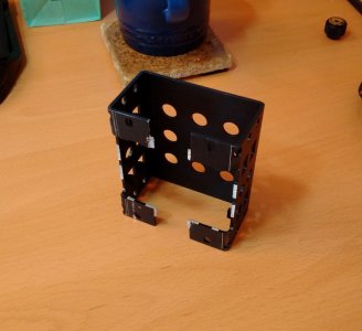 CAGE3.JPG