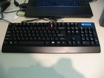 Zowie-keyboard.jpg
