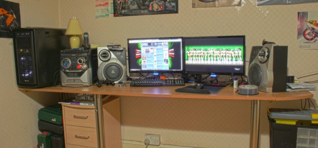 desk.jpg
