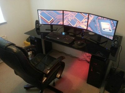 desk.jpg