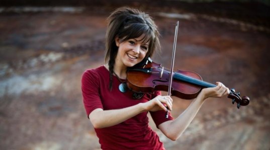 women music violins lindsey stirling 2560x1435 wallpaper_www.wallpaperhi.com_88.jpg