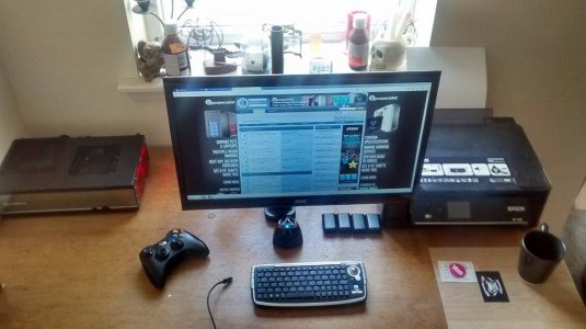 desk.jpg