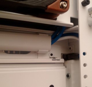 TopChamberFans2SplitterWiresToAquero.JPG