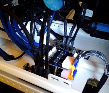 USB2_ConnectedToHubs.jpg