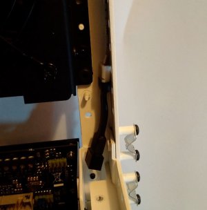 RGB_4PinFanConnector.JPG