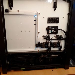 RearOfCaseSSD&SplitterFitted.JPG